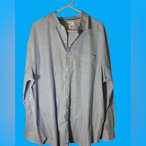 Croft and Barrow seer sucker blue and white striped shirt